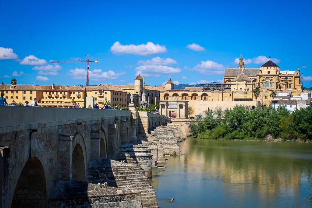 Things to do in Cordoba: Visit the Roman Bridge