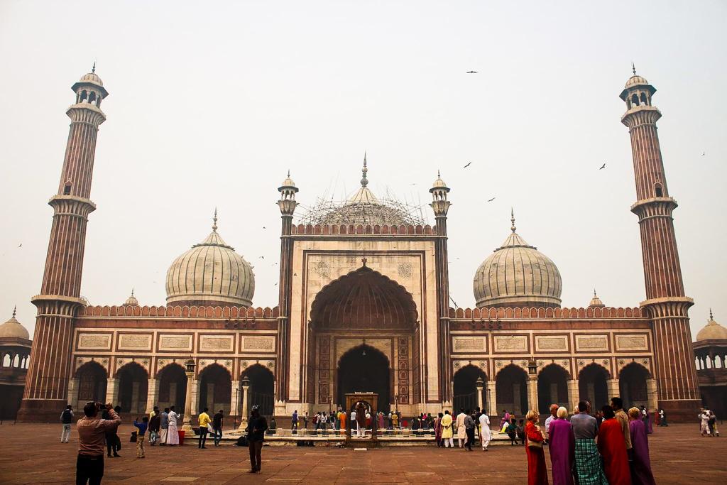 Beautiful mosque in India
