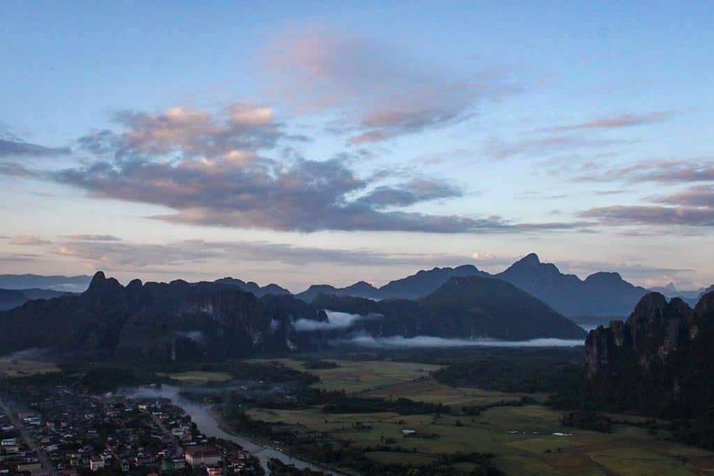 vang vieng travel