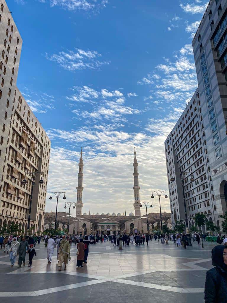 Non-muslims can visit Medina but not Mecca